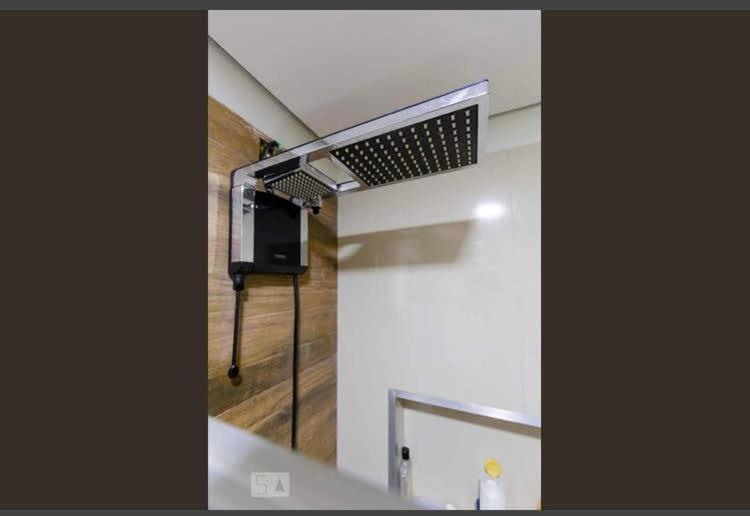 Caso com piscina, há 900 metros do Iguatemi shopping Brasília Exterior foto